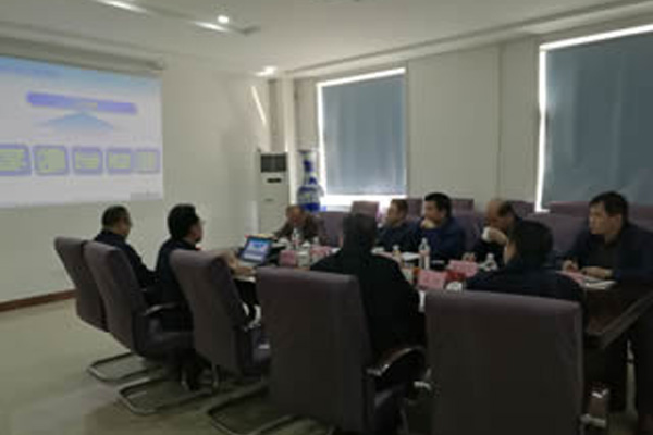 缠绕式包装机 缠绕式包装机