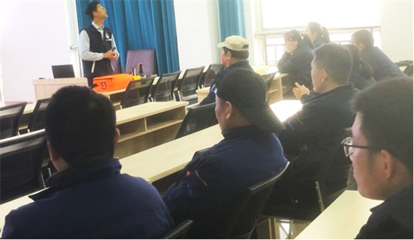 山东深蓝缠绕包装机厂家组织消防安全培训 山东深蓝缠绕包装机厂家组织消防安全培训