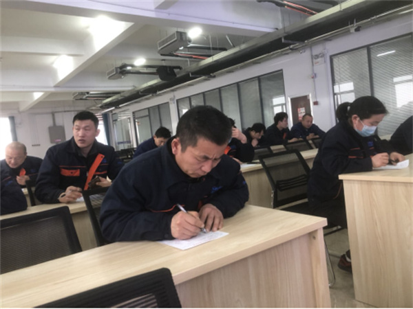 山东深蓝缠绕包装机厂家组织消防安全培训 山东深蓝缠绕包装机厂家组织消防安全培训