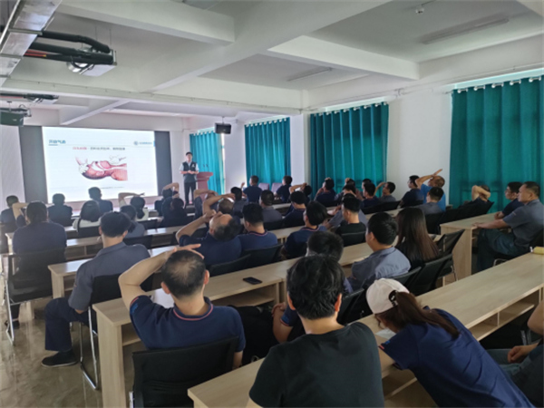 深蓝机器缠绕包装机厂家——“健康急救”专题讲座顺利召开 深蓝机器缠绕包装机厂家——“健康急救”专题讲座顺利召开